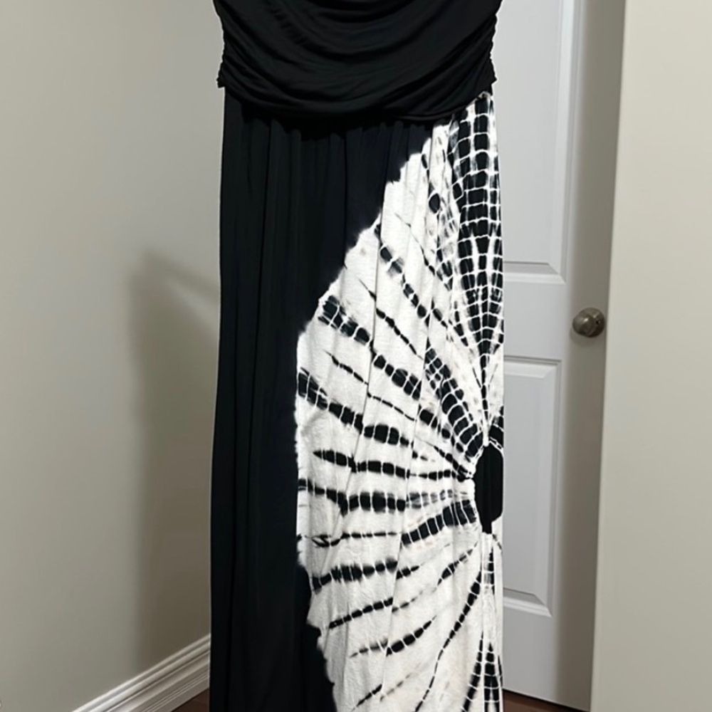 ⭐️Like New Venus Tie Dye Bandeau Maxi/ Swimsuit Coverup Size Medium